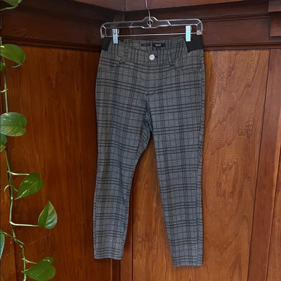 Simply Vera Vera Wang Gray Plaid Trousers - Picture 1 of 3